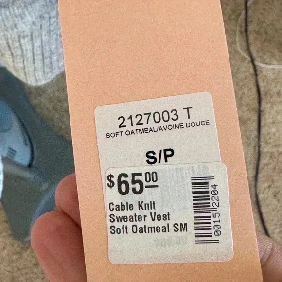 NWT- Black Tape Cable Knit V Neck Sweater Vest in Soft Oatmeal - Picture 6 of 6